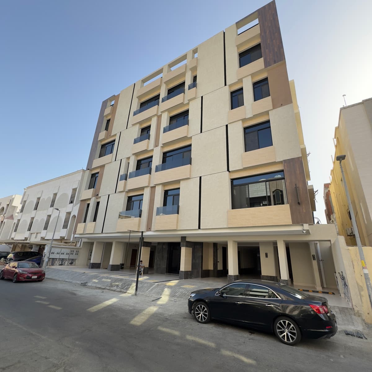 مشروع الفيصلية B4 – شقق وروفات فاخرة في جدة | حي الفيصلية